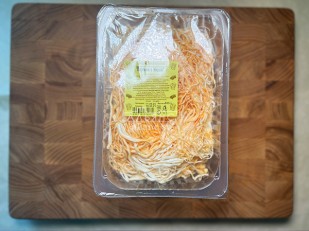 Бастони палочки свиные классические: Сыр Чечил паутинка (икра красная)  500 гр.