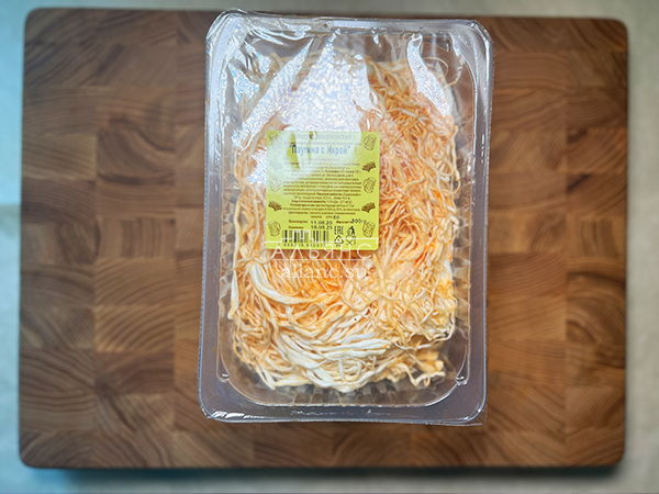Сыр Чечил паутинка (икра красная)  500 гр. в Котельниках
