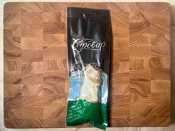 Сыр 100 гр ГОРНЫЙ СЫРОВАР (Косичка с укропом и чесноком) в Котельниках