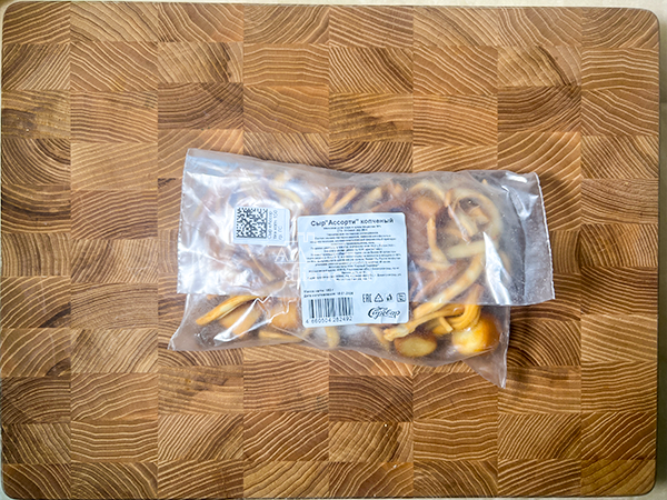 Сыр 150 гр ГОРНЫЙ СЫРОВАР (Ассорти копчёный) в Котельниках