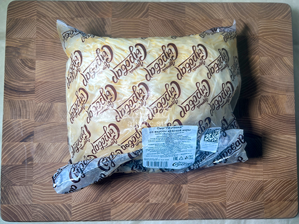 Сыр 1 кг ГОРНЫЙ СЫРОВАР (Паутинка со вкусом красной икры) в Котельниках